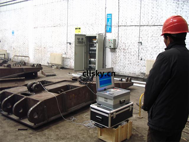 煤(mei)礦(kuang)機械(xie)采用振(zhen)動時(shi)效技術消除(chu)應力